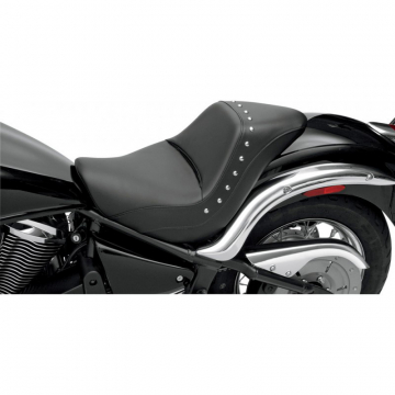 Saddlemen Renegade Solo Seat, Studs for Kawasaki VN900 Vulcan Classic (2006-2013)