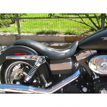 Granucci GR920FAPI Fantasy Python Long Seat for Harley-Davidson Dyna (2006-2017)