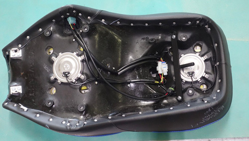 Dual Tour seat the rear side heater wiring, MPN printed and mounting brackets pre-installed