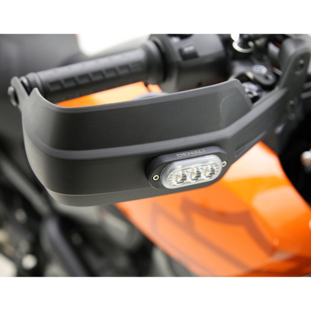 Denali LAH.23.10400 T3 Turn Signal Handguard Kit for Harley Pan