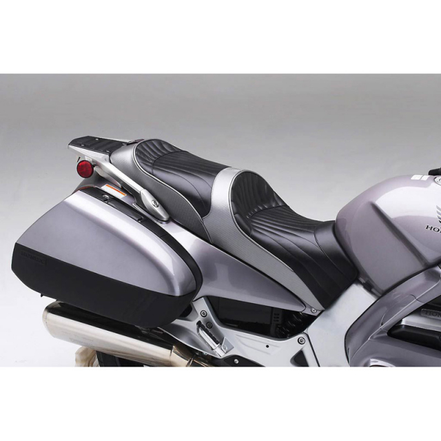 H-ST-13-C CLOSE Canyon Sport Seat, No Heat for Honda ST1300 | Accessories International