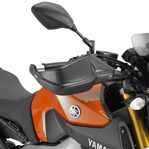 GIVI HP2115 ハンドガード YAMAHA MT-07/MT-09用 Givi HP2115B Handguards, Black for Yamaha MT-07/MT-09/XSR700