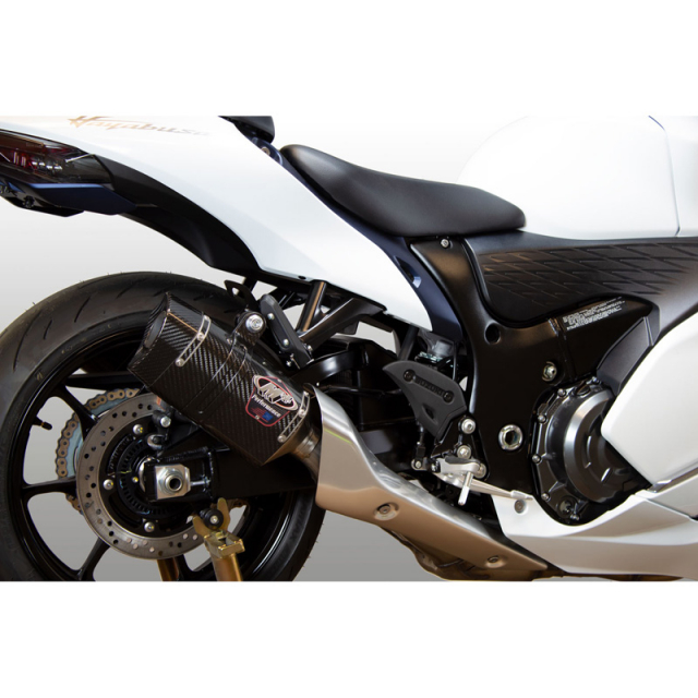 M4 SU8324 Dual Carbon Tech1 Slip ons for Suzuki Hayabusa 2021