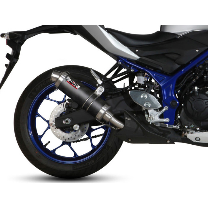 VOLLSTÄNDIGER AKRAPOVIC CARBON-AUSPUFF FÜR YAMAHA T-MAX 530 2017-2019