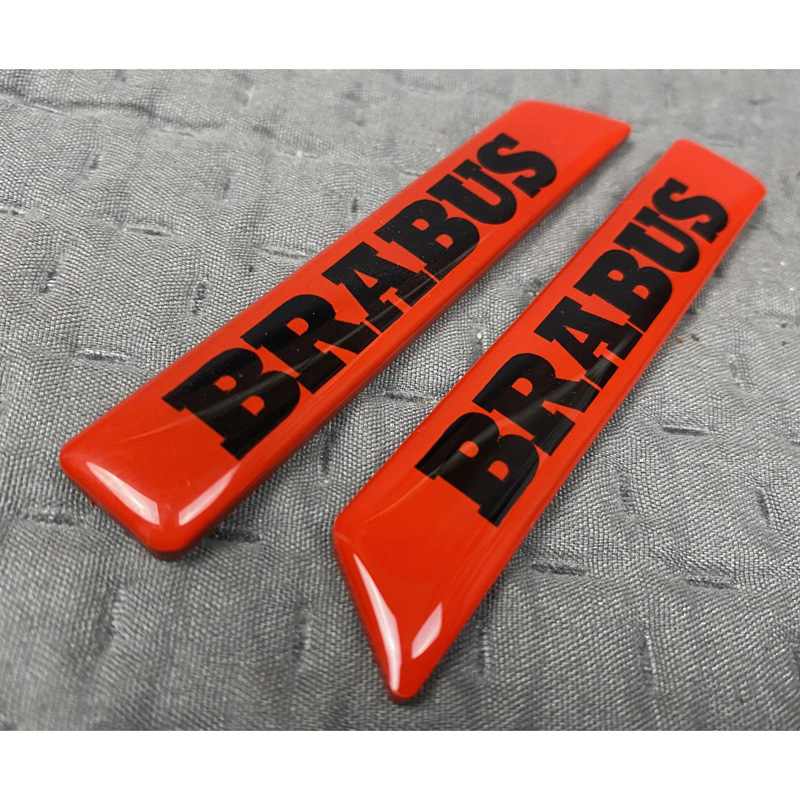 ブラバス　レコルド　クロアクロア Brabus 000-880-700 Black/Red 700 Side Logo Badge for