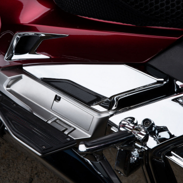 view Goldstrike 78305 Twinart Chrome Side Covers for Honda Goldwing 2018+