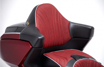 Corbin Trunkrest w/ Heat 2021-2025 Goldwing 1800 Tour