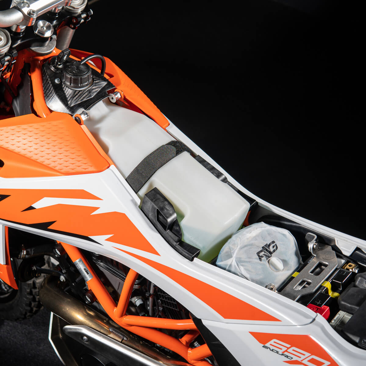 Rade Garage Auxiliary Tank Kit for KTM 690 Enduro & SMCR 2025 ...