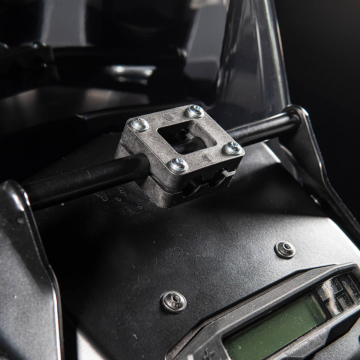 view Rade Garage Garmin Crossbar Adapter