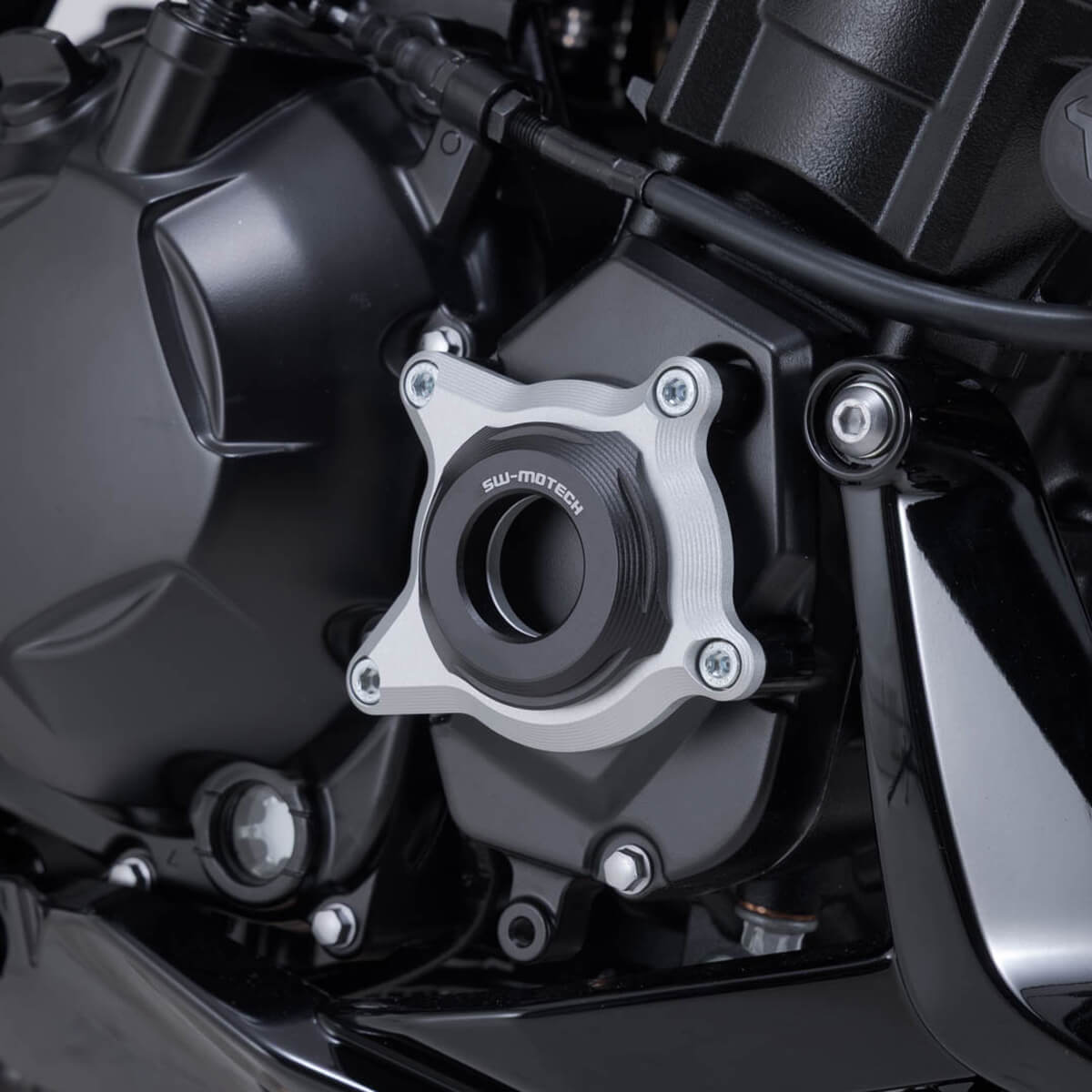 Sw-Motech Engine Case Cover for Kawasaki Z1100 2025+ | Accessories ...