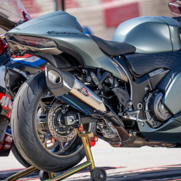 view Yoshimura R-11SQ-R Dual Stainless Slip-on Exhausts for Suzuki Hayabusa 2021+