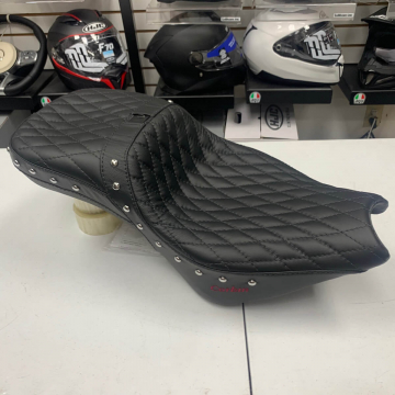 view Corbin I-S-25-DT Dual Touring Seat, No Heat for Indian Scout 2025+