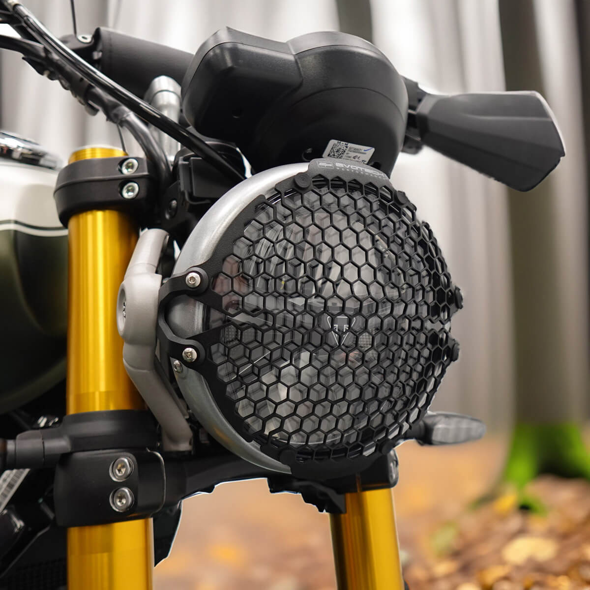 Evotech Headlight Guard for Triumph Speed 400 & Scrambler 400 X 2024 ...