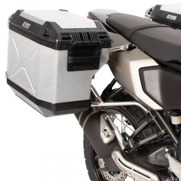 view Hepco & Becker Side Carrier Cutout with 40/37 Silver Cases for Yamaha Tenere 700 2025+