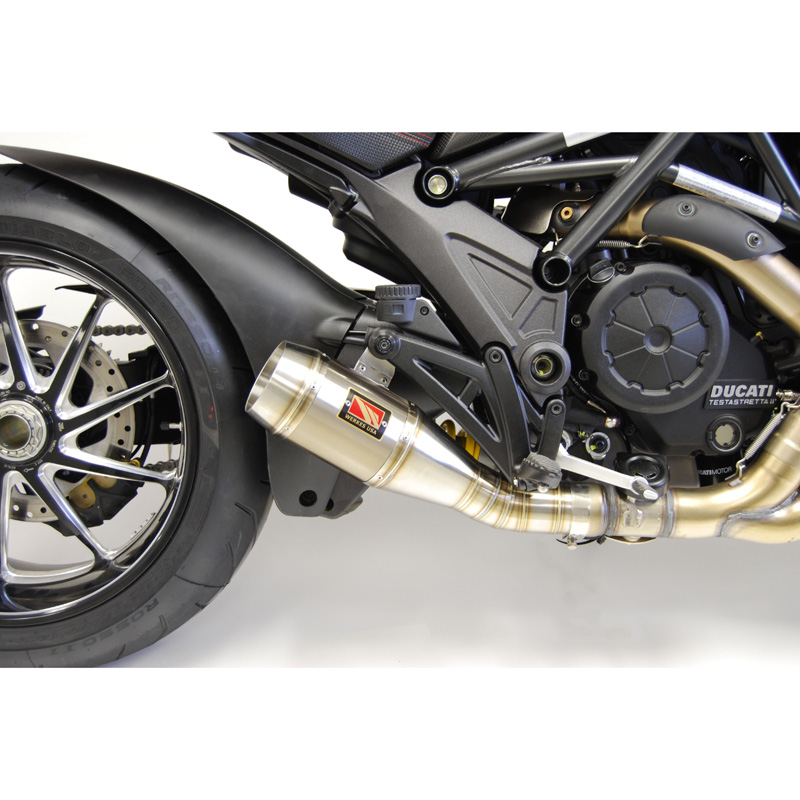 Competition Werkes Ducati Diavel マフラー Competition Werkes WDDVL GP Slip-on Exhaust Ducati Diavel
