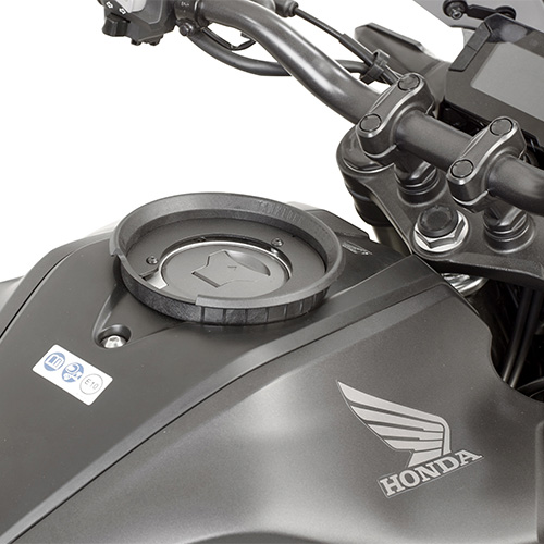 Less than apparatus Tree Givi BF41 Tanklock Tank Ring for Honda CB300R / CB125R (2019-) | Accessories International Less than apparatus Tree Givi BF41 Tanklock Tank Ring for Honda CB300R / CB125R (2019-) | Accessories International