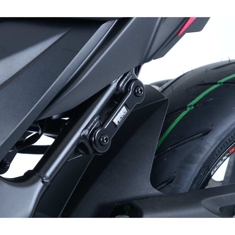 R&G EH0082BKA Exhaust Hanger Kit, Black for Suzuki GSX-250R (2018 R&G EH0082BKA Exhaust Hanger Kit, Black for Suzuki GSX-250R (2018