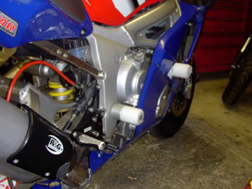 view R&G CP0048.BL Classic Style Frame Sliders for Yamaha YZF-R6 (1999-2002)