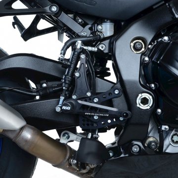 view R&G RSET32BK Road & Race Shift Pattern Adjustable Rearsets for Suzuki GSX-R1000 / R (2017-)