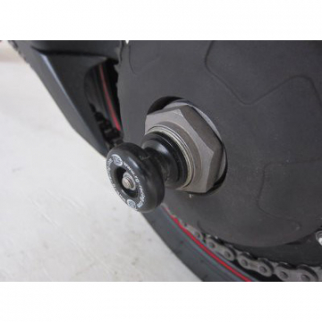 view R&G SS0038BK Rear Spindle Sliders for Triumph Tiger 1050 SPORT (2013-2016)